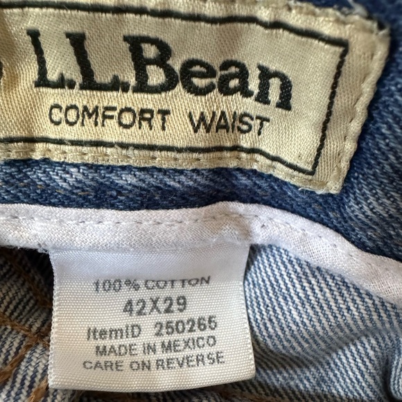 LL Bean Comfort Waist Jeans Men’s Size 42x29 Elastic Stretch Denim Cotton EUC - Picture 5 of 6